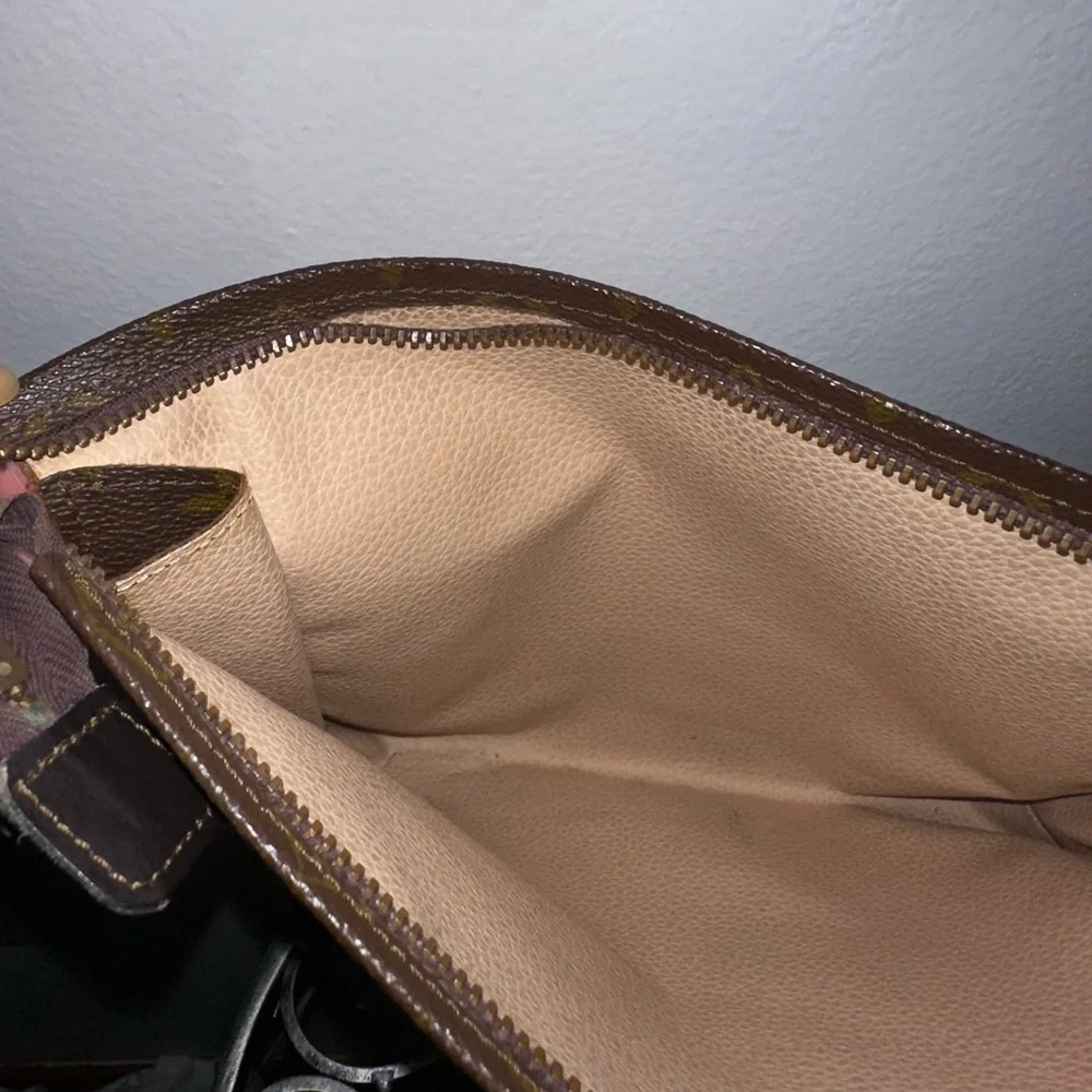 Authentic Louis Vuitton Brown Monogram Canvas Toiletry Pouch